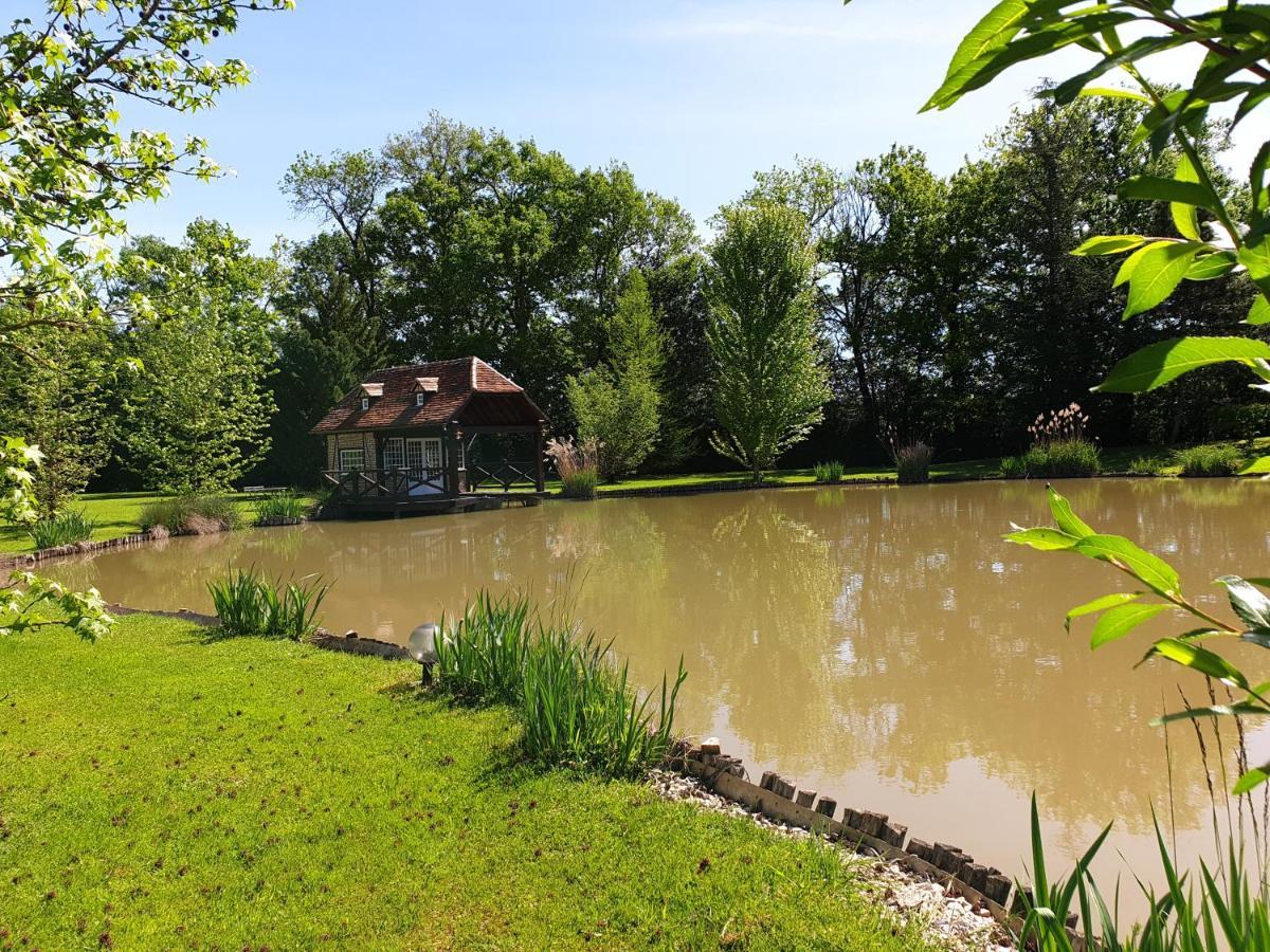 Bed and Breakfast Moulin Du Soustre Cavagnac Exterior foto